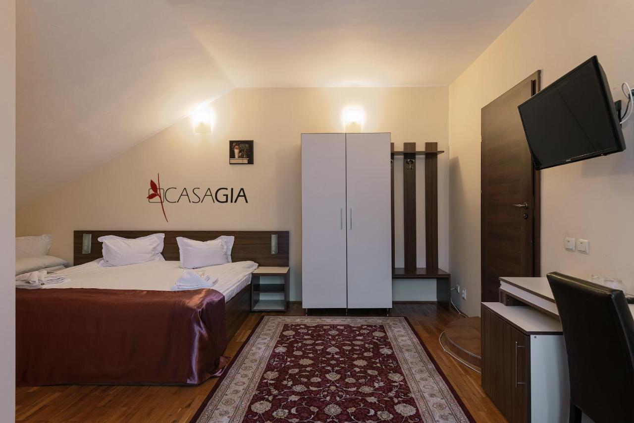 Pension Casa Gia Cluj-Napoca Exterior photo
